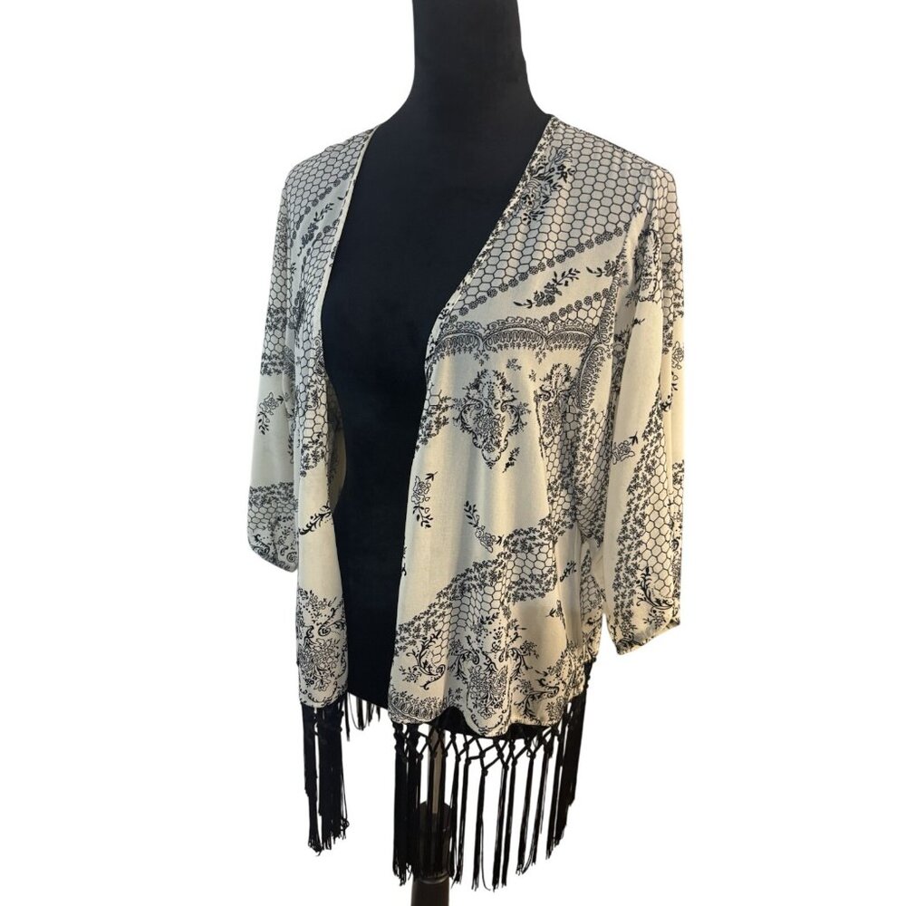 Boho Open Front Kimono With Black Fringe Trim & Floral Print Ivory & Black Light - Picture 10 of 11